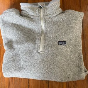 Patagonia half zip fleece jacket